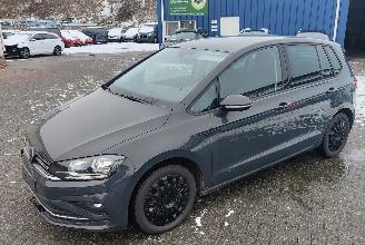 krockskadad bil auto Volkswagen Golf Sportsvan Volkswagen Golf Sportsvan VII Join 2018/6