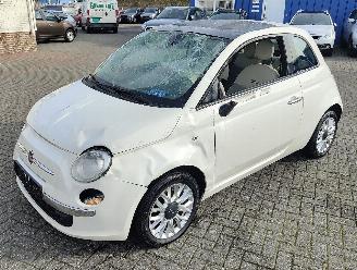 Vaurioauto  passenger cars Fiat 500 fiat 500 1,2 automaat rijdende schade 2014/9