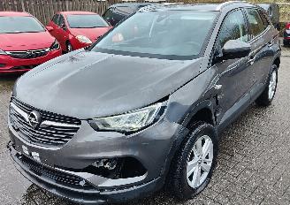 krockskadad bil auto Opel Grandland Opel Grandland (X) edition automatiek 2020/2