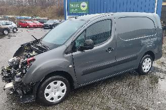 skadebil bedrijf Peugeot Partner Peugeot Partner L2 Komfort 2015/1