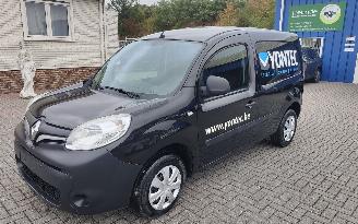damaged commercial vehicles Renault Kangoo Renault Kangoo Rapid Extra airco moterschade 2020/10