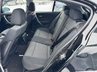 BMW 1-serie 116i picture 5