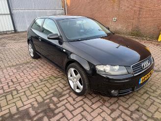 krockskadad bil auto Audi   2004/11