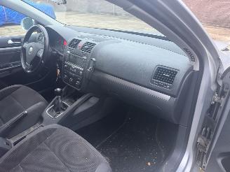Volkswagen Golf  picture 9