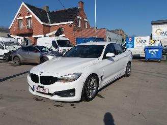 Damaged car BMW 3-serie GRAND TURISMO 2020/1