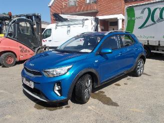 krockskadad bil auto Kia Stonic  2022/6