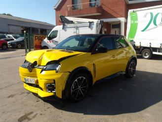 Auto incidentate Renault 5 ICONIC CINQ 2025/3