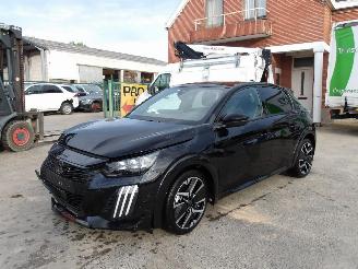 Schadeauto Peugeot 208 GT 2025/4