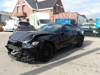 damaged passenger cars Ford Mustang  2015/9