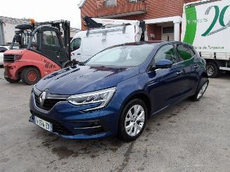 krockskadad bil auto Renault Mégane  2020/12