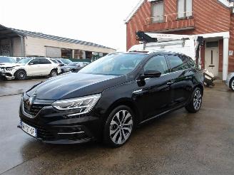 Schadeauto Renault Mégane  2023/3