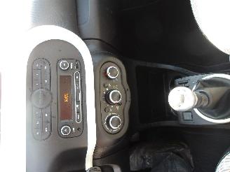 Renault Twingo  picture 24