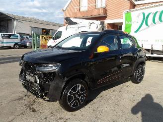 krockskadad bil auto Dacia Spring  2022/9