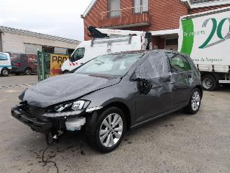 skadebil auto Volkswagen Golf  2019/7