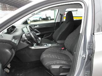 Peugeot 308  picture 14
