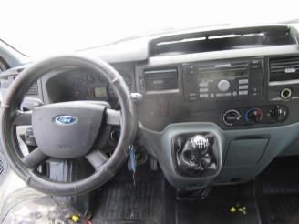 Ford Transit  picture 15