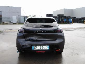 Peugeot 208 1.2 PURE TEC picture 6