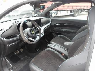 Fiat 500E ABARTH picture 2