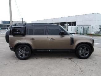 Land Rover Defender D300 X DYNAMIC picture 5