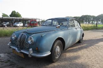 Jaguar MK II 240 picture 2