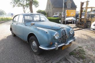 Jaguar MK II 240 picture 10