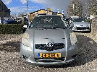 Toyota Yaris 1.3 16v VVT-i Linea Terra AIRCO picture 12