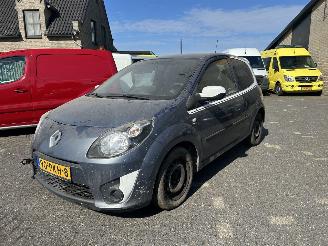 Unfallwagen Renault Twingo 1.5 dCi Collection AIRCO, N.A.P. ENZ MOTOR SCHADE ! 2011/2