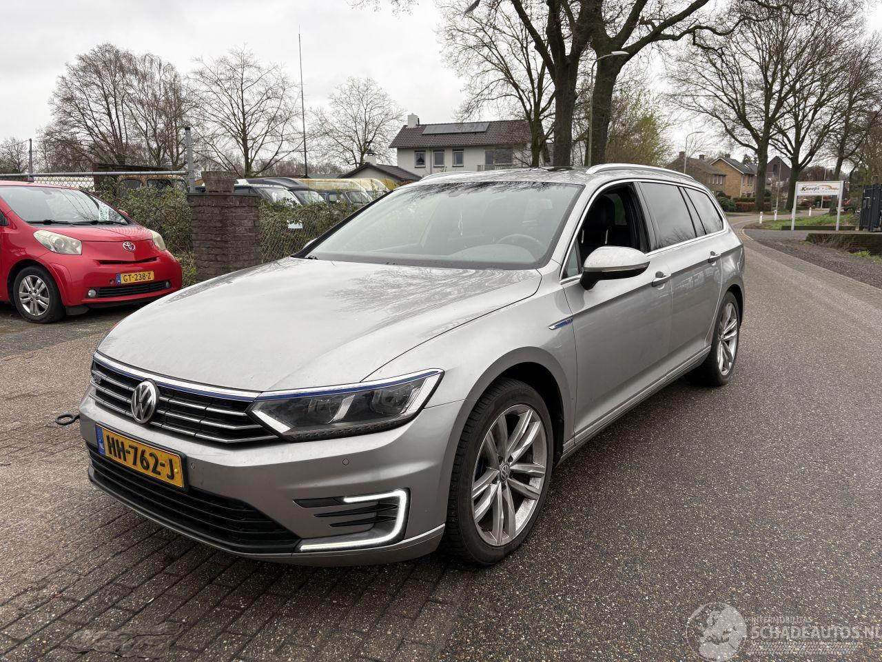 Volkswagen Passat Variant 1.4 TSI GTE Highline LEES TEKST !! MEGATRONIC DEFECT !