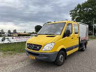 damaged commercial vehicles Mercedes Sprinter 313 CDI Dubbele cabine open laadbak met opbouw 2011/1