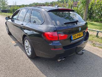 BMW 5-serie Touring 528i High Executive, 3.0 6 CILINDER BENZINE ! picture 3