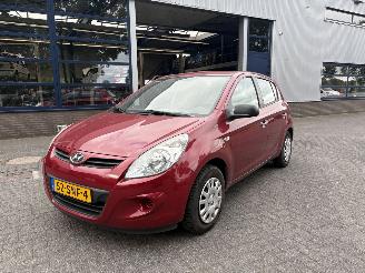 Damaged car Hyundai I-20 1.2 I I-DRIVE, 105.494 KM N.A.P. 2011/11