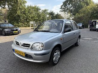 damaged passenger cars Nissan Micra 1.3 GL N-CVT AUTOMAATBAK DEFECT !!! NIET RIJBAAR !!! 1999/6