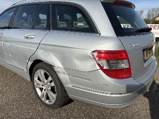 Mercedes C-klasse Estate 180 K BlueEFFICIENCY picture 25