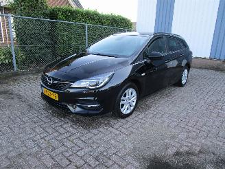 Avarii autoturisme Opel Astra 1.2 Turbo Navi Clima 6-Bak 2020/3