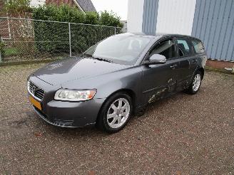 skadebil auto Volvo V-50 1.6D Clima Radio/CD 6-Bak 2011/1