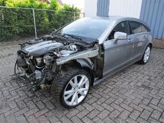 Damaged car Mercedes CLS 350 CDI V6 Navi Leder 2013/3