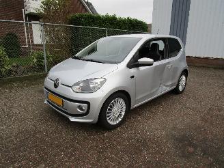 Vaurioauto  passenger cars Volkswagen Up! High-Up Airco Radio/CD 2012/6