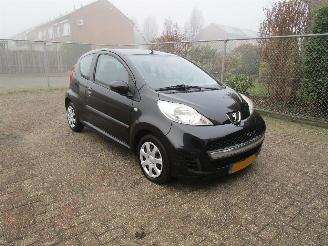 Peugeot 107 Airco Radio/CD picture 3