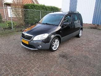 Schadeauto Skoda Roomster 1.2 TSI Navi Airco 2012/3