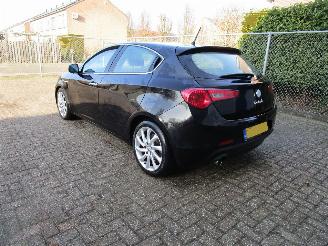 Alfa Romeo Giulietta 1.6 JTD M Clima Radio/CD 6-Bak picture 2