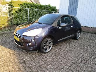 uszkodzony samochody osobowe Citroën DS3 1.2 VTI Clima Radio/CD 2016/1