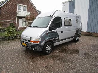 dommages  camping cars Renault  Master 2.5 D 2000/8