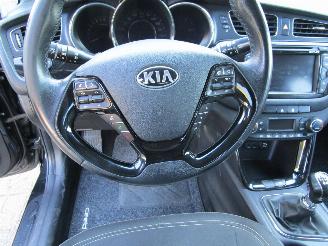 Kia Cee d 1.6 Camera Navi 6-Bak picture 16