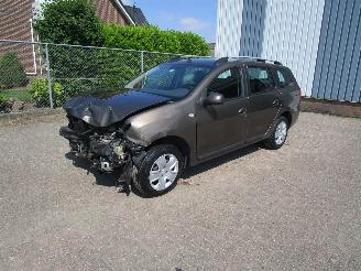 krockskadad bil auto Dacia Logan 0.9 TCE LPG Airco 128.000 KM 2017/6