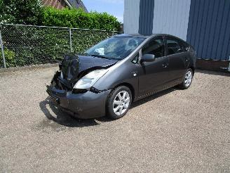 krockskadad bil auto Toyota Prius 1.5 Hybride Clima 2009/2
