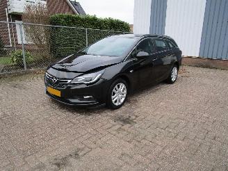Auto incidentate Opel Astra 1.6 CDTI Navi Clima 6-Bak 2016/9