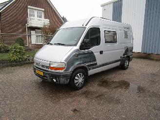 krockskadad bil camper Renault  Master 2.5D 2000/8