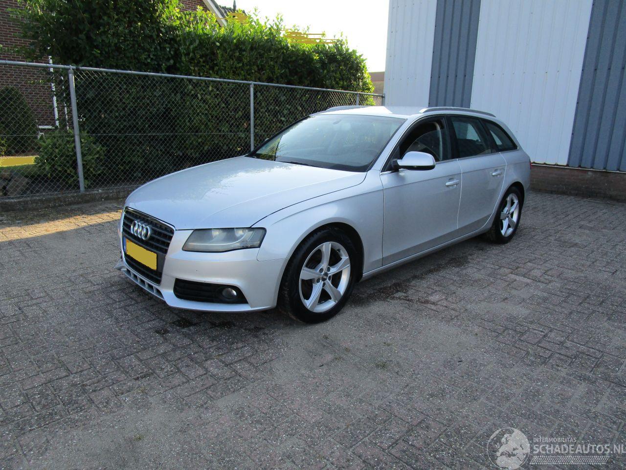 Audi A4 2.0 TDI Schadevrij Navi Clima 6-Bak