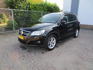 Vaurioauto  passenger cars Volkswagen Tiguan 1.4 TSI 4-Motion Clima 2009/10