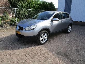 skadebil auto Nissan Qashqai 1.6 Clima Radio/CD 2010/3